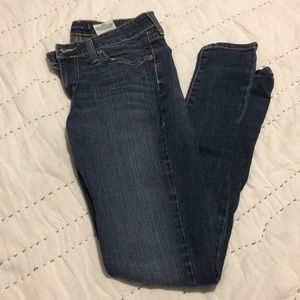 Women’s jeans